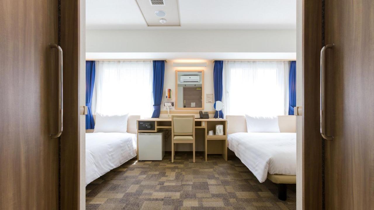 Toyoko Inn Ebina Eki Higashi Guchi Extérieur photo
